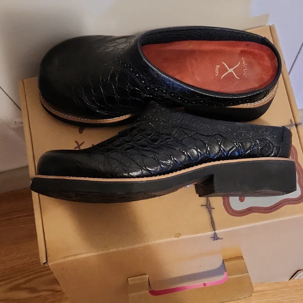 Twisted X Black CROC Embossed Mules - Picture 7 of 8